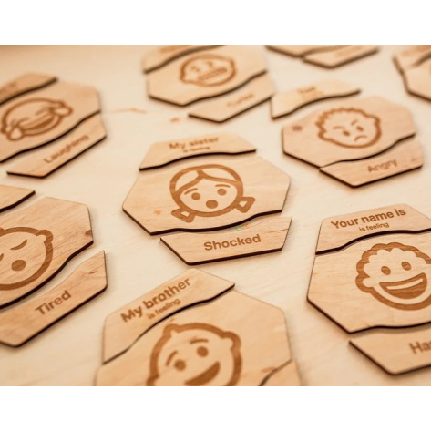 tarjetas_personalizadas_de_sentimientos_de_madera_00